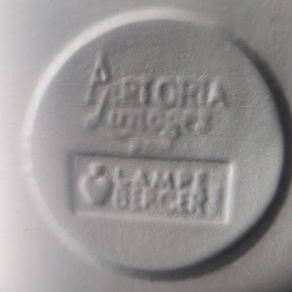 Lampe Berger RARE Dolphin White Bisque Blue Nautical Fragrance Oil Lamp Vintage - Picture 3 of 11